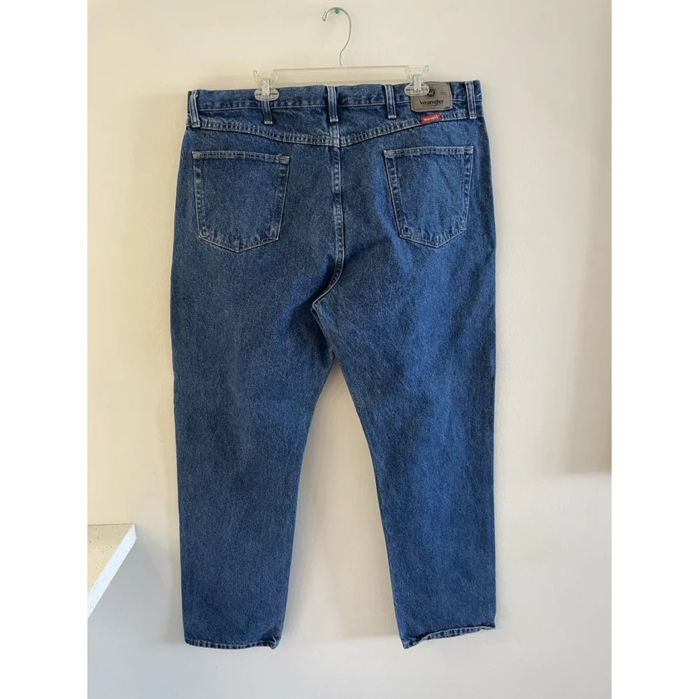 Wrangler Premium Quality Authentic Jeans Men's Pants Regular Fit Size 42x32